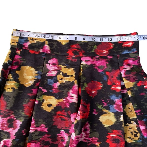 Eliza J Fllral Pleated Midi Skirt Black and Red Pink Yellow Size 10 - Picture 11 of 15